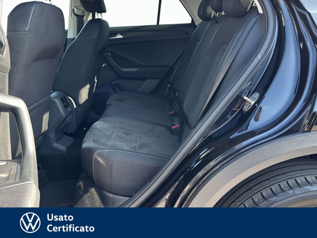 VOLKSWAGEN T-Roc 1.0 tsi style 110cv - 10