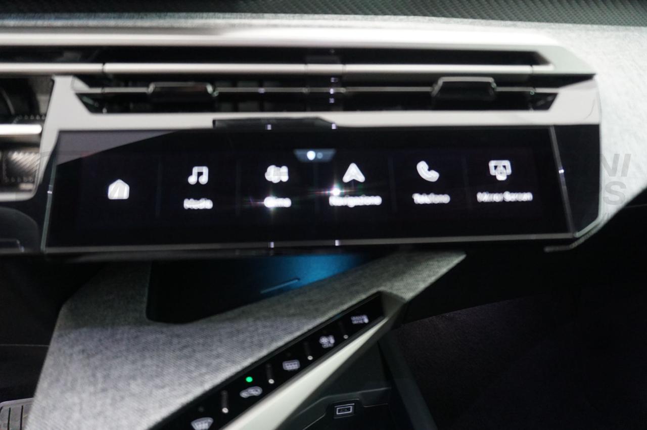 PEUGEOT 3008 HYBRID 145CV E-DCS6 ALLURE - 14