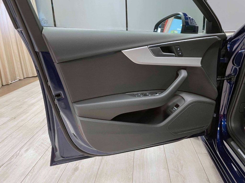 AUDI A4 AVANT 35 TDI/163 CV S TRONIC SPORT- IVA DEDUCIBILE - 14