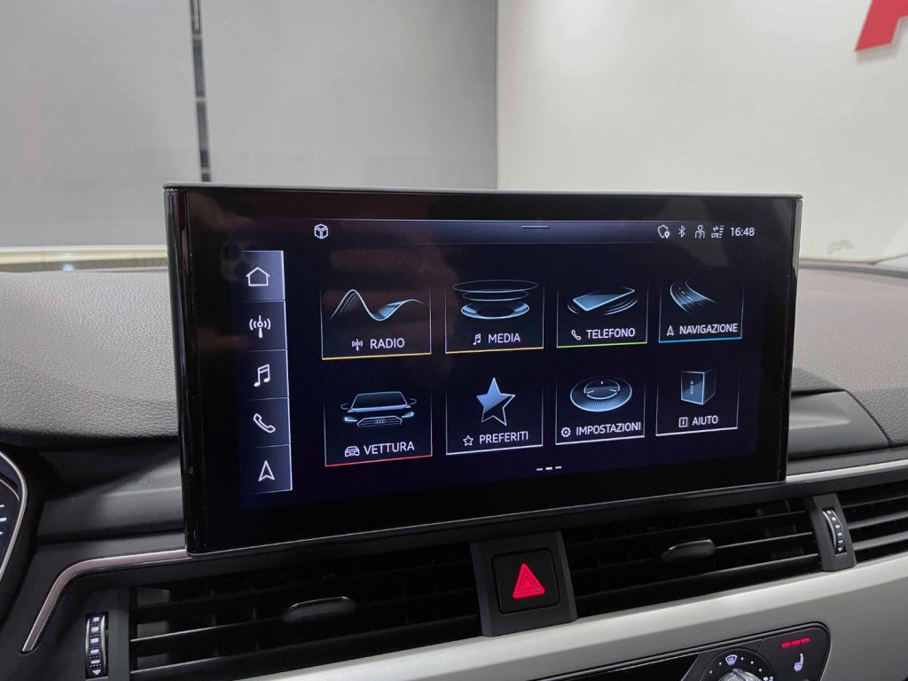 AUDI A4 AVANT 35 TDI/163 CV S TRONIC SPORT- IVA DEDUCIBILE - 22