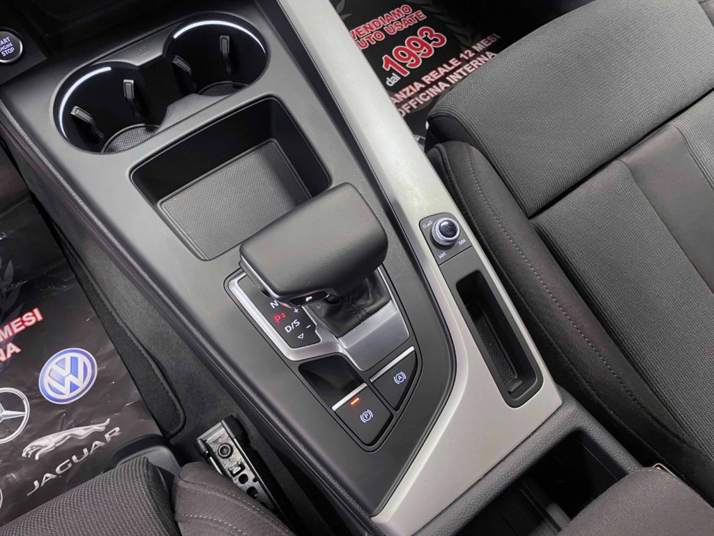 AUDI A4 AVANT 35 TDI/163 CV S TRONIC SPORT- IVA DEDUCIBILE - 29