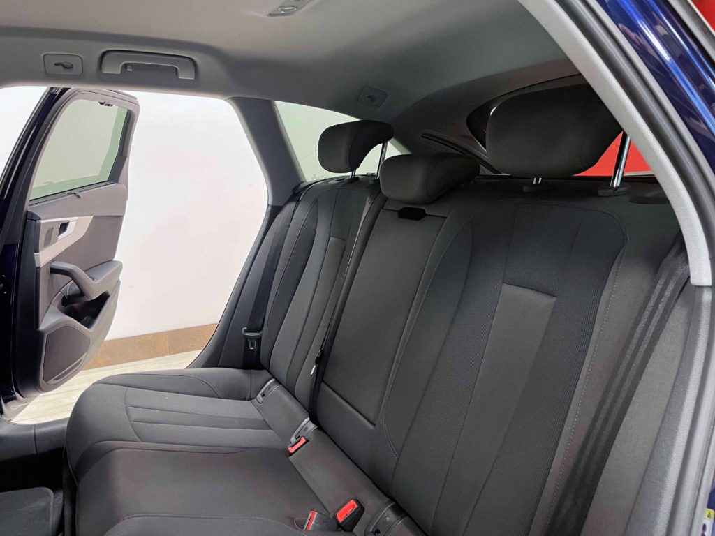 AUDI A4 AVANT 35 TDI/163 CV S TRONIC SPORT- IVA DEDUCIBILE - 30