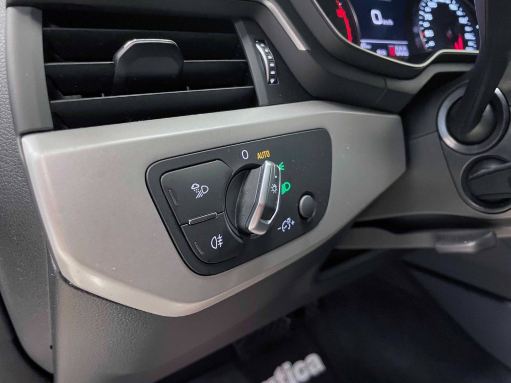 AUDI A4 AVANT 35 TDI/163 CV S TRONIC SPORT- IVA DEDUCIBILE - 41