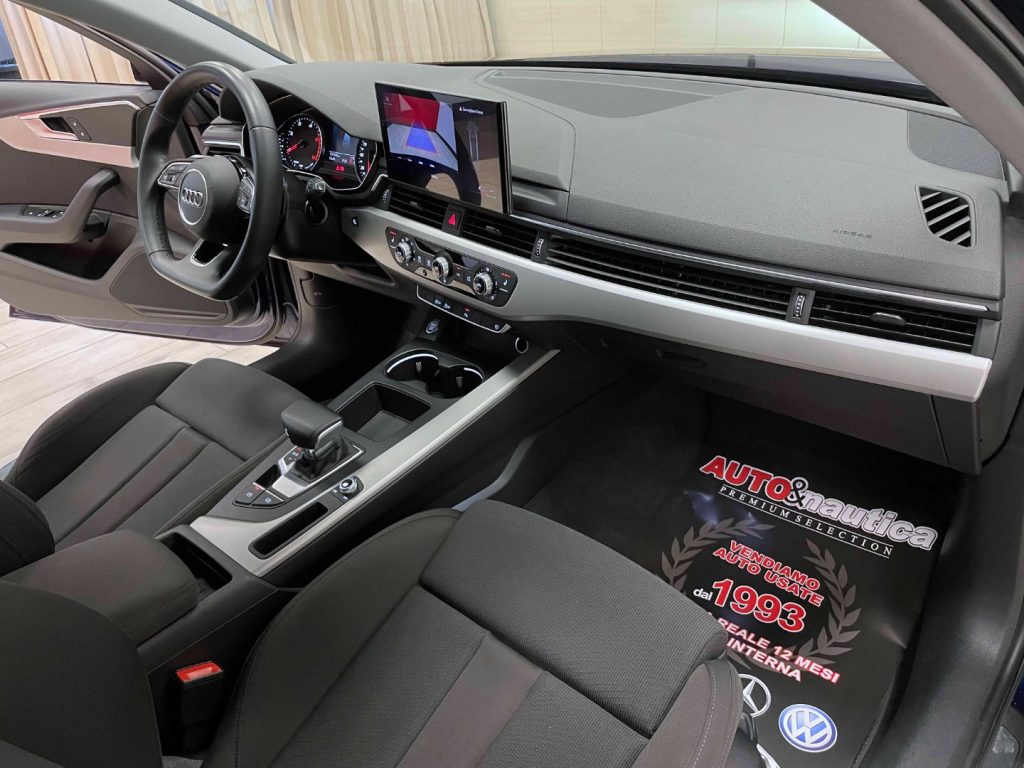 AUDI A4 AVANT 35 TDI/163 CV S TRONIC SPORT- IVA DEDUCIBILE - 46