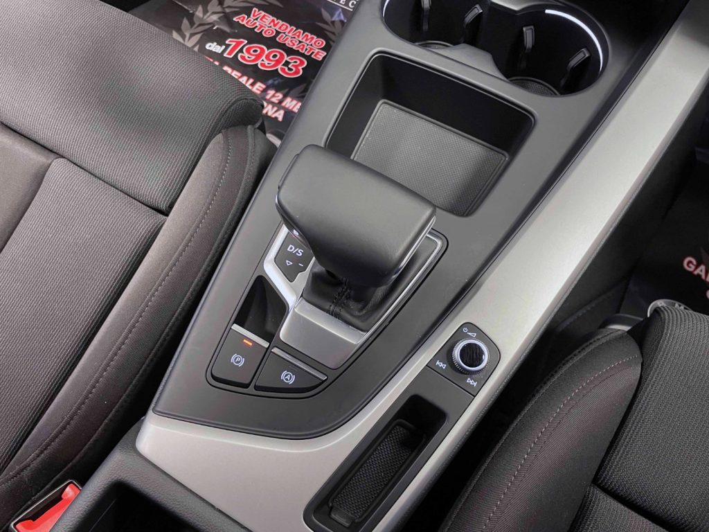 AUDI A4 AVANT 35 TDI/163 CV S TRONIC SPORT- IVA DEDUCIBILE - 50