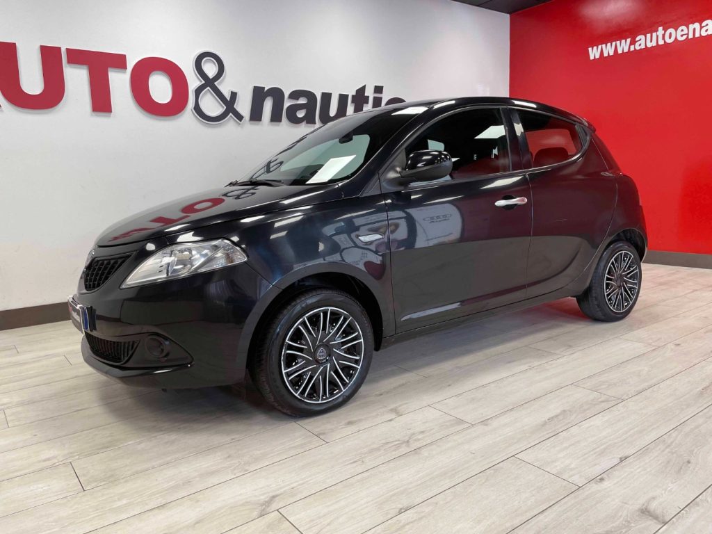 LANCIA Ypsilon 1.0 FIREFLY HYBRID SILVER - IVA DEDUCIBILE - 3