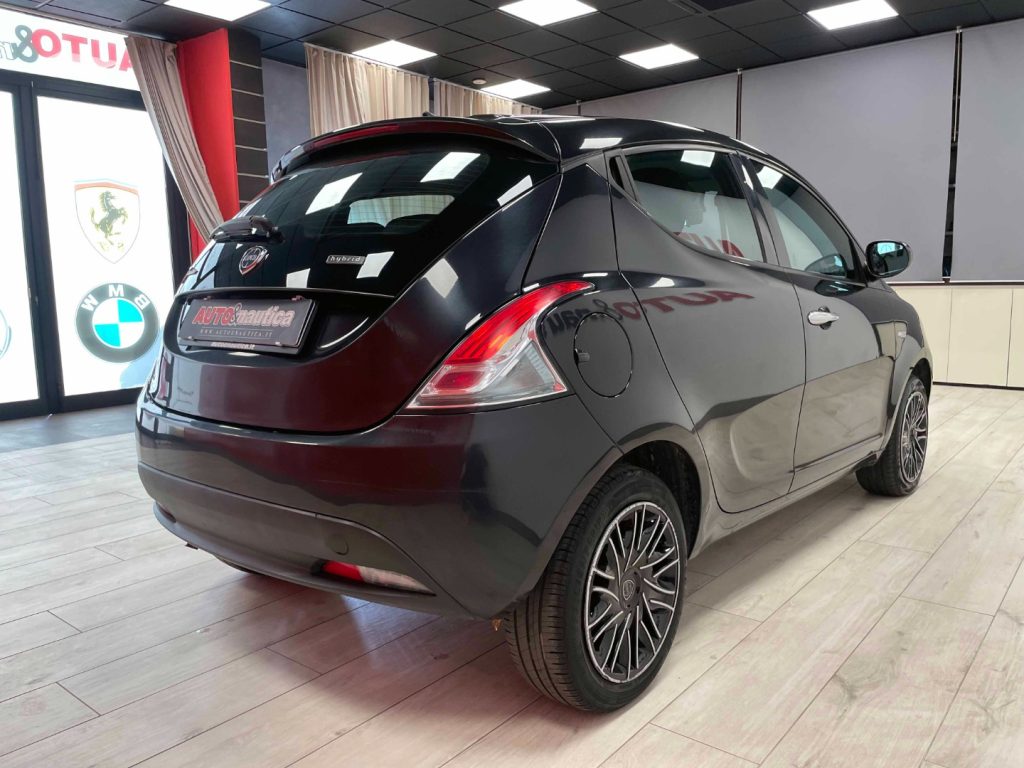 LANCIA Ypsilon 1.0 FIREFLY HYBRID SILVER - IVA DEDUCIBILE - 10