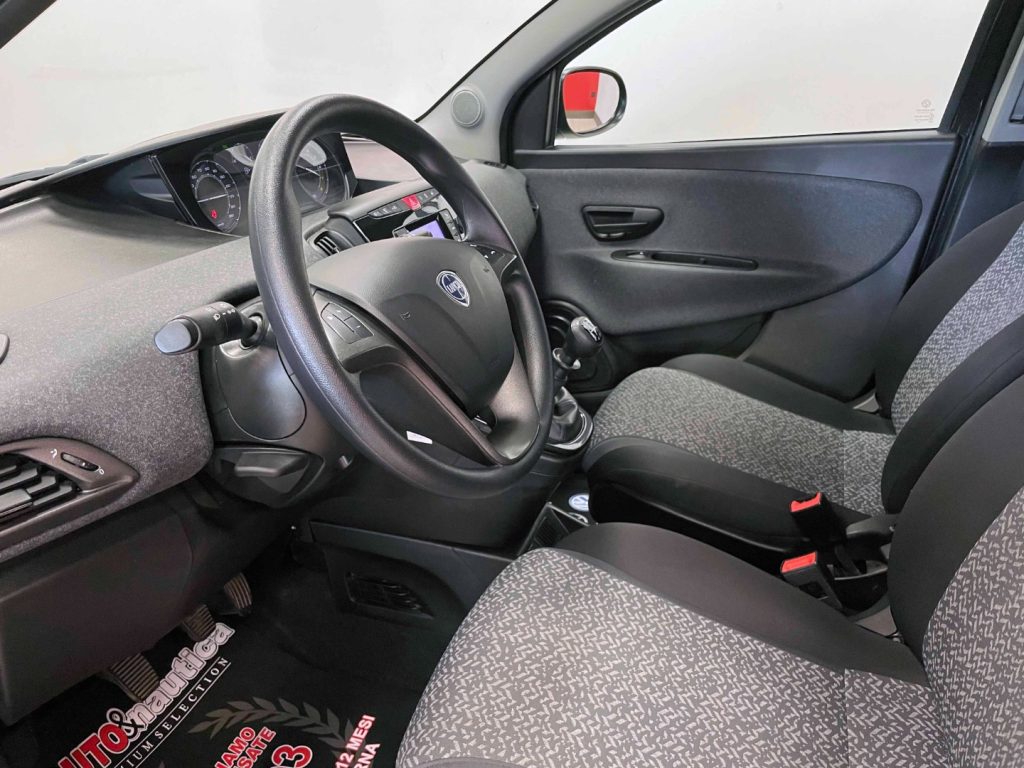 LANCIA Ypsilon 1.0 FIREFLY HYBRID SILVER - IVA DEDUCIBILE - 22