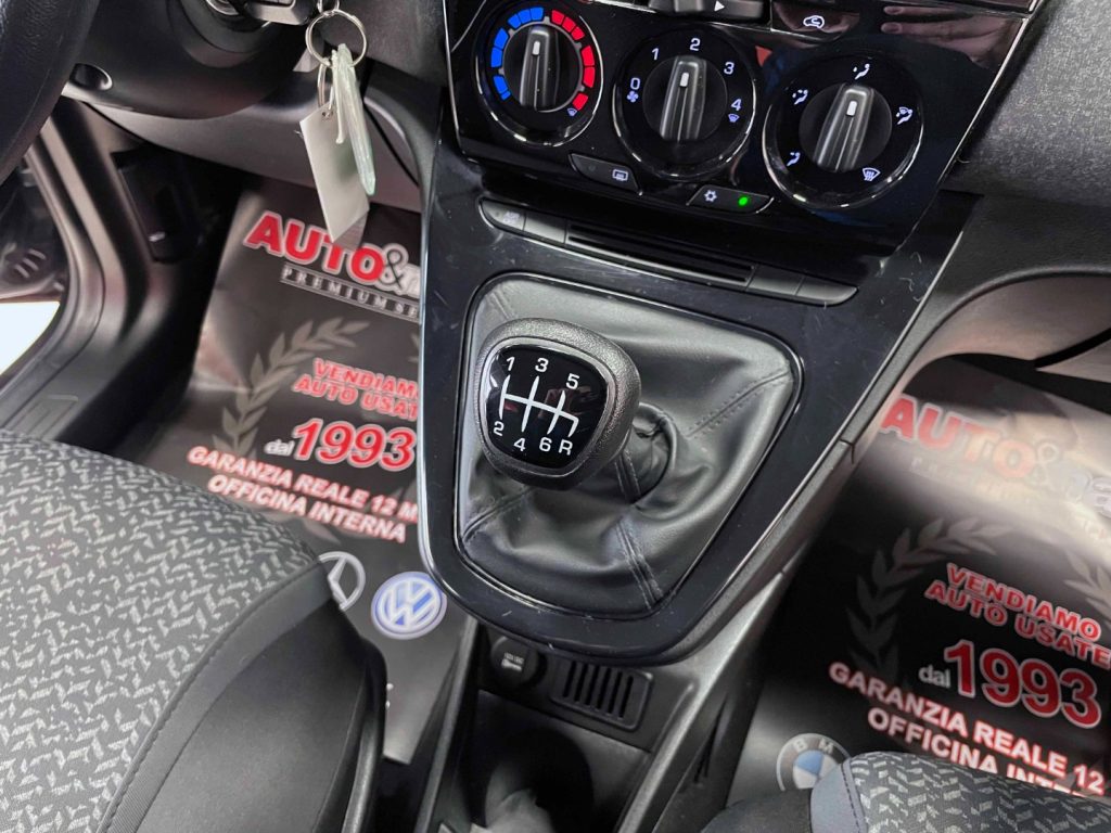 LANCIA Ypsilon 1.0 FIREFLY HYBRID SILVER - IVA DEDUCIBILE - 25