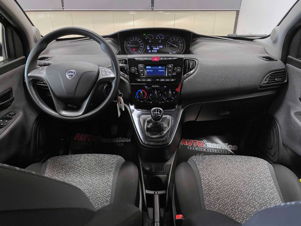 LANCIA Ypsilon 1.0 FIREFLY HYBRID SILVER - IVA DEDUCIBILE - 27