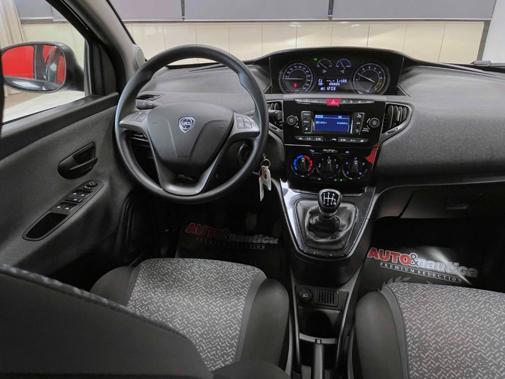 LANCIA Ypsilon 1.0 FIREFLY HYBRID SILVER - IVA DEDUCIBILE - 28
