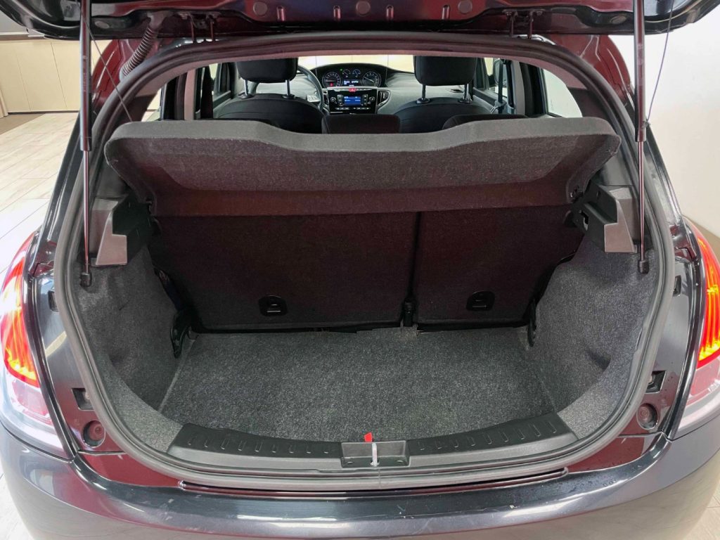 LANCIA Ypsilon 1.0 FIREFLY HYBRID SILVER - IVA DEDUCIBILE - 30