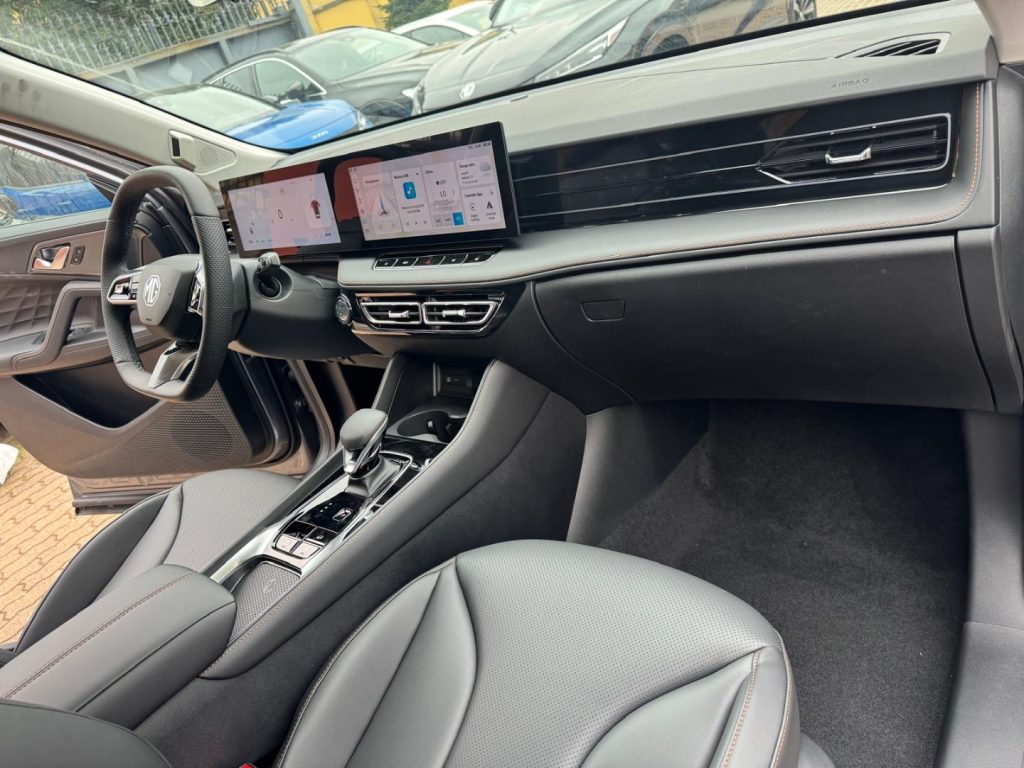 MG HS 1.5 FULL HYBRID+ 224CV  LUXURY KM0 - 13