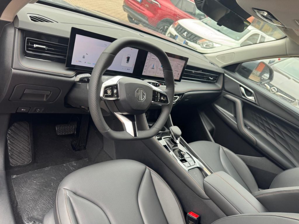 MG HS 1.5 FULL HYBRID+ 224CV  LUXURY KM0 - 14