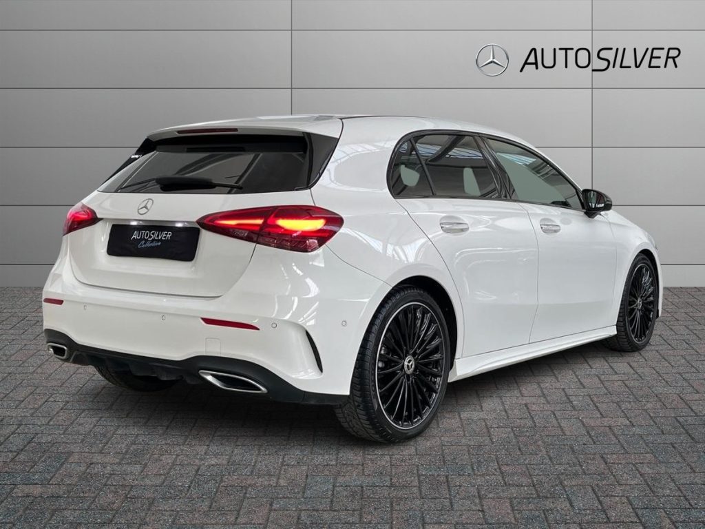 MERCEDES-BENZ A 180 d Automatic AMG Line Premium - 2