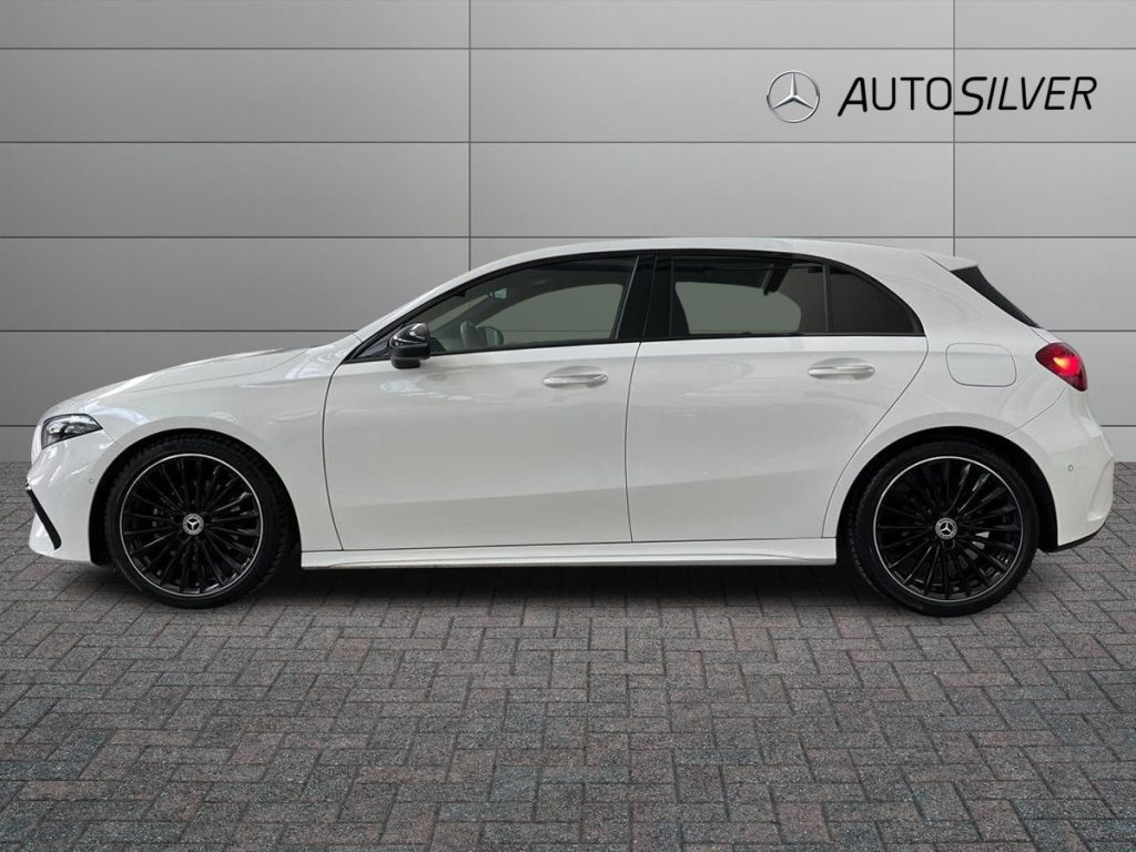 MERCEDES-BENZ A 180 d Automatic AMG Line Premium - 6