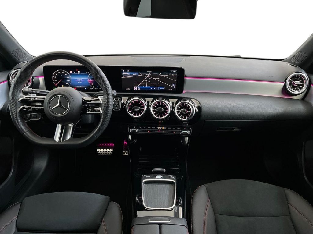 MERCEDES-BENZ A 180 d Automatic AMG Line Premium - 9
