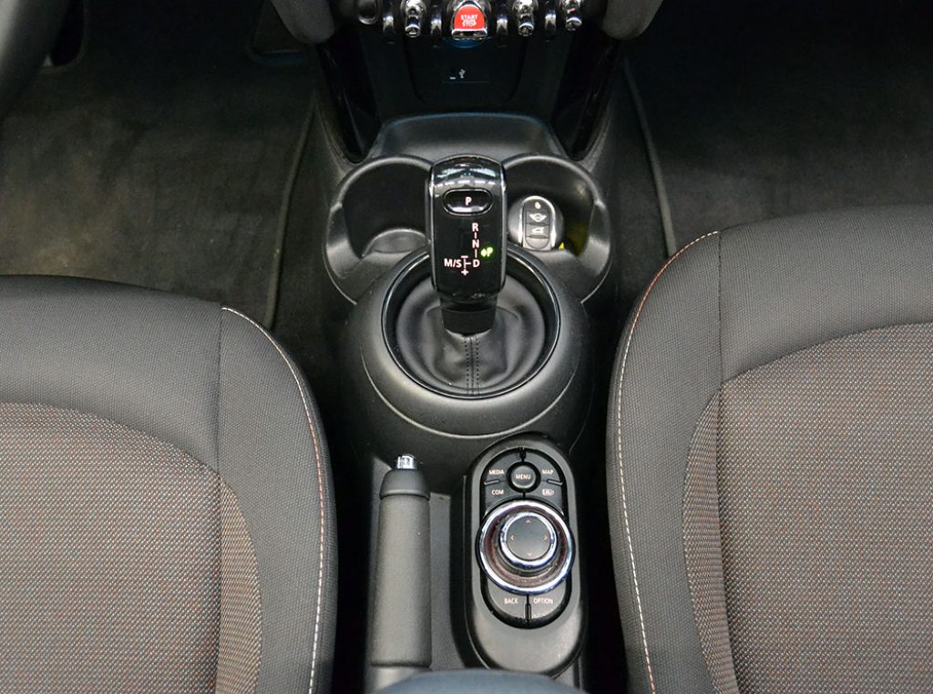 MINI Cabrio 1.5 Cooper Essential Cabrio Unico Proprietario ** - 9