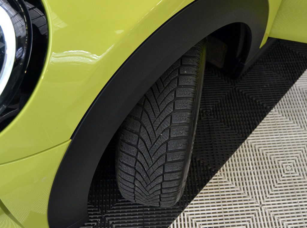 MINI Cabrio 1.5 Cooper Essential Cabrio Unico Proprietario ** - 25