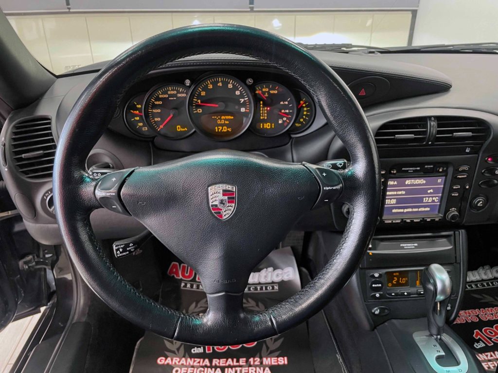 PORSCHE 911 CARRERA 996 C2 COUPE - 23