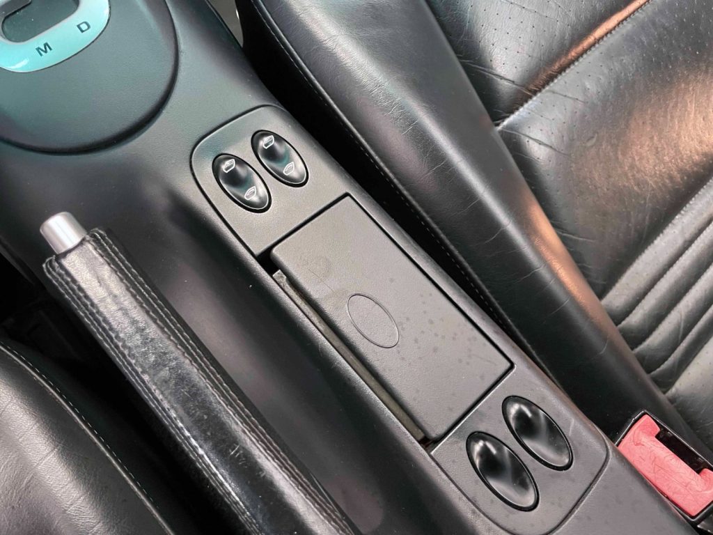 PORSCHE 911 CARRERA 996 C2 COUPE - 29