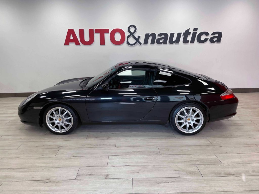 PORSCHE 911 CARRERA 996 C2 COUPE - 35