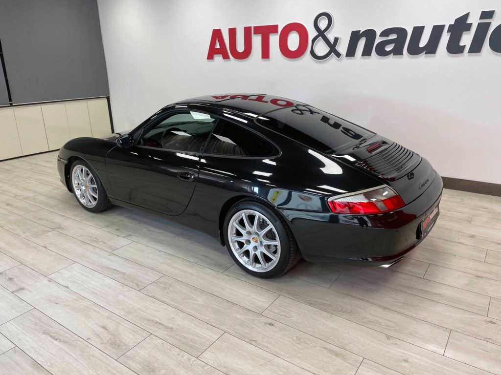 PORSCHE 911 CARRERA 996 C2 COUPE - 36