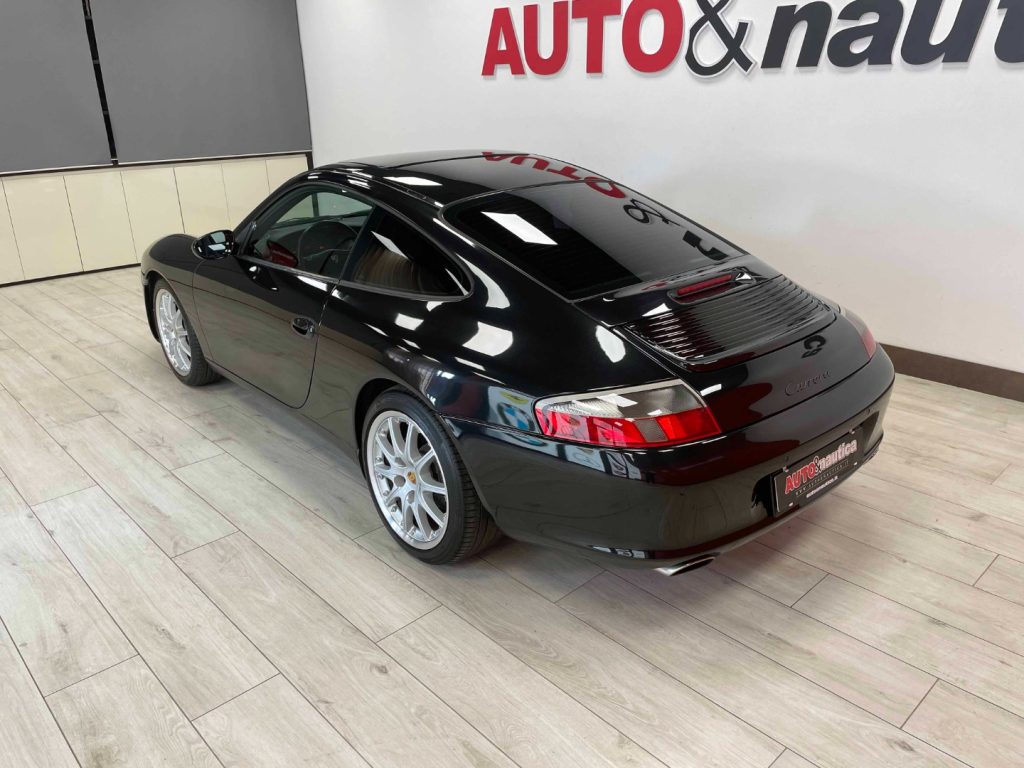 PORSCHE 911 CARRERA 996 C2 COUPE - 37