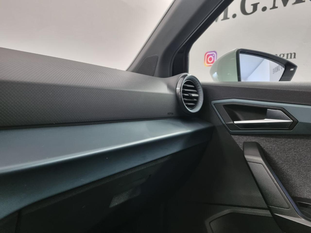 SEAT Arona 1.0 EcoTSI XPERIENCE - 30