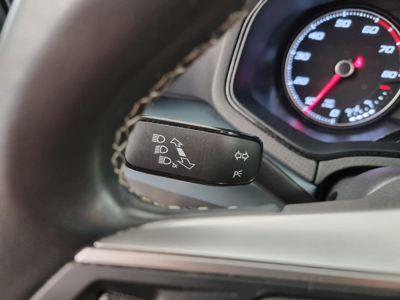 SEAT Arona 1.0 EcoTSI XPERIENCE - 32