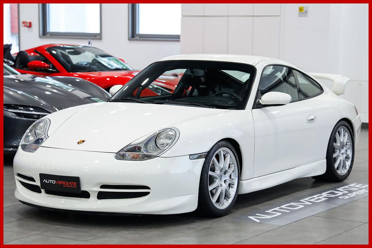 PORSCHE 996