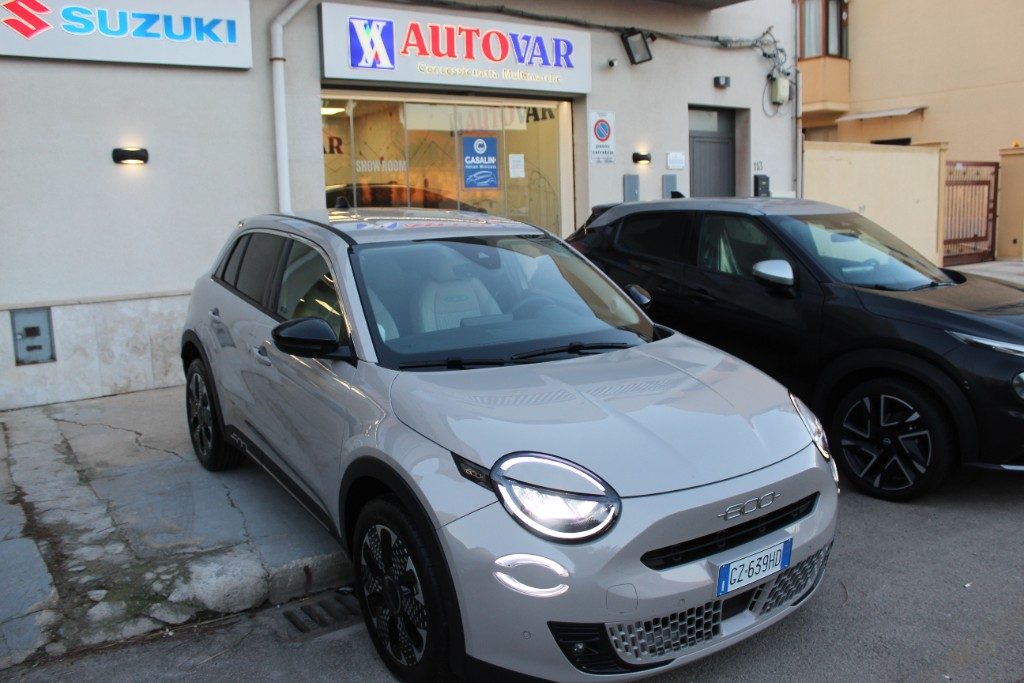 FIAT 600 Hybrid 110 CV DCT MHEV La Prima