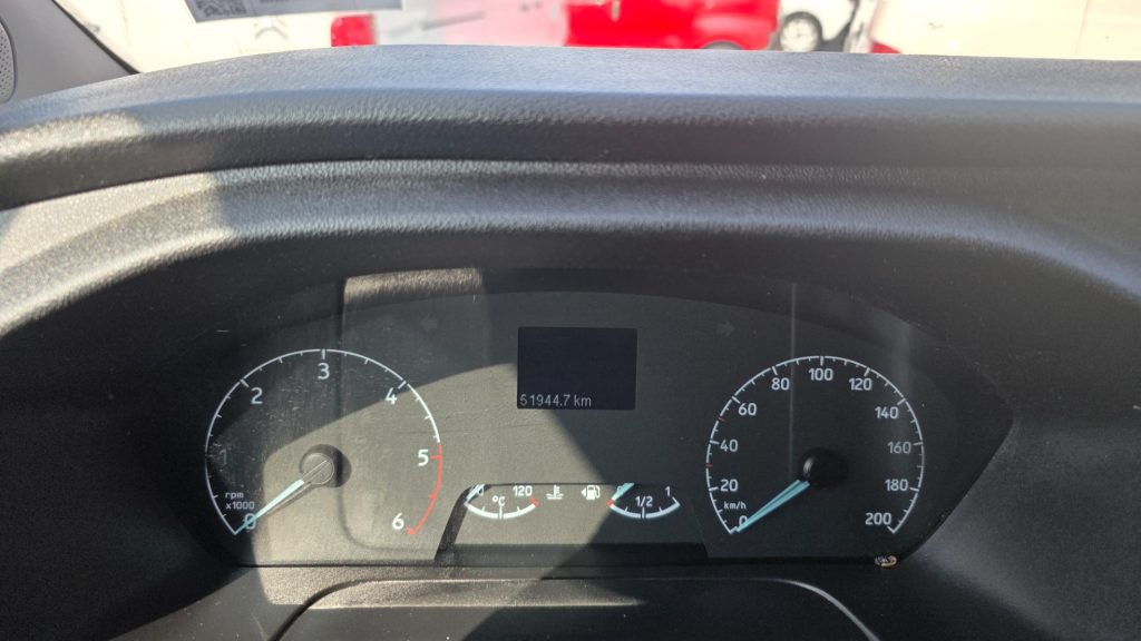 FORD Transit Custom 300 2.0 EcoBlue Hybrid 130 PL-TA Trend L2H2 - 14