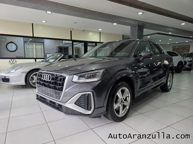 AUDI Q2 Grigio Daytona metallizzato