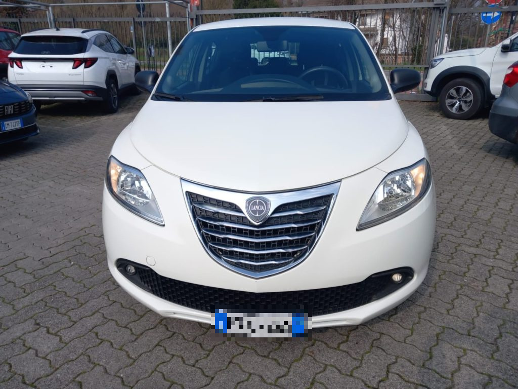 LANCIA Ypsilon 1.2 69 CV 5 porte Silver - 7