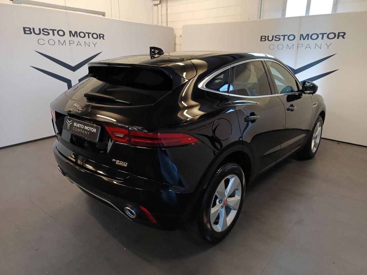 JAGUAR E-Pace 2.0 AWD aut. HSE - 6