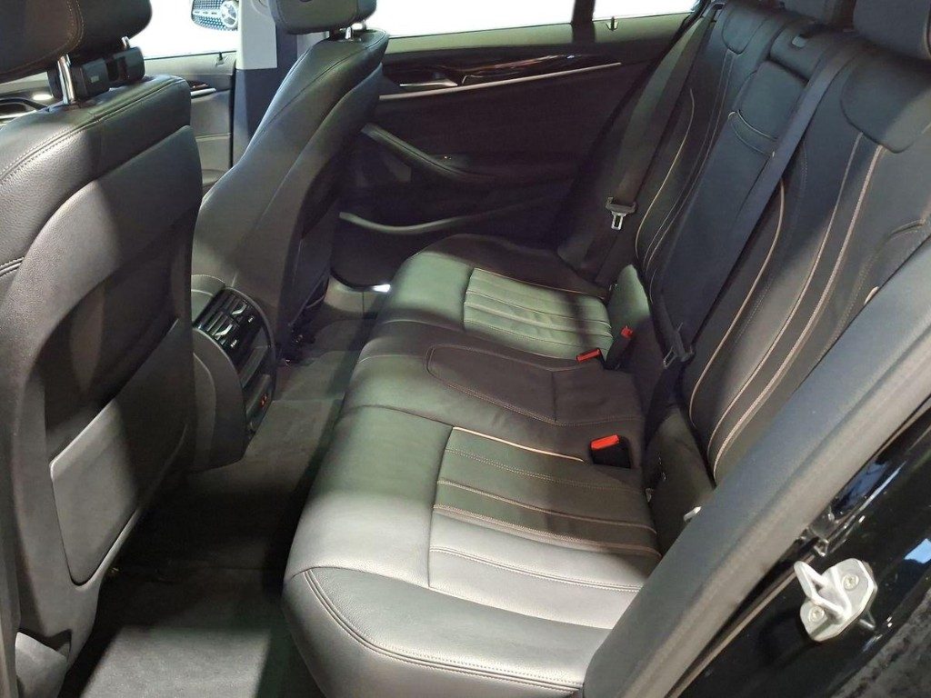 BMW 520 d 48V Touring Luxury Aut. + Tetto apr. - 12