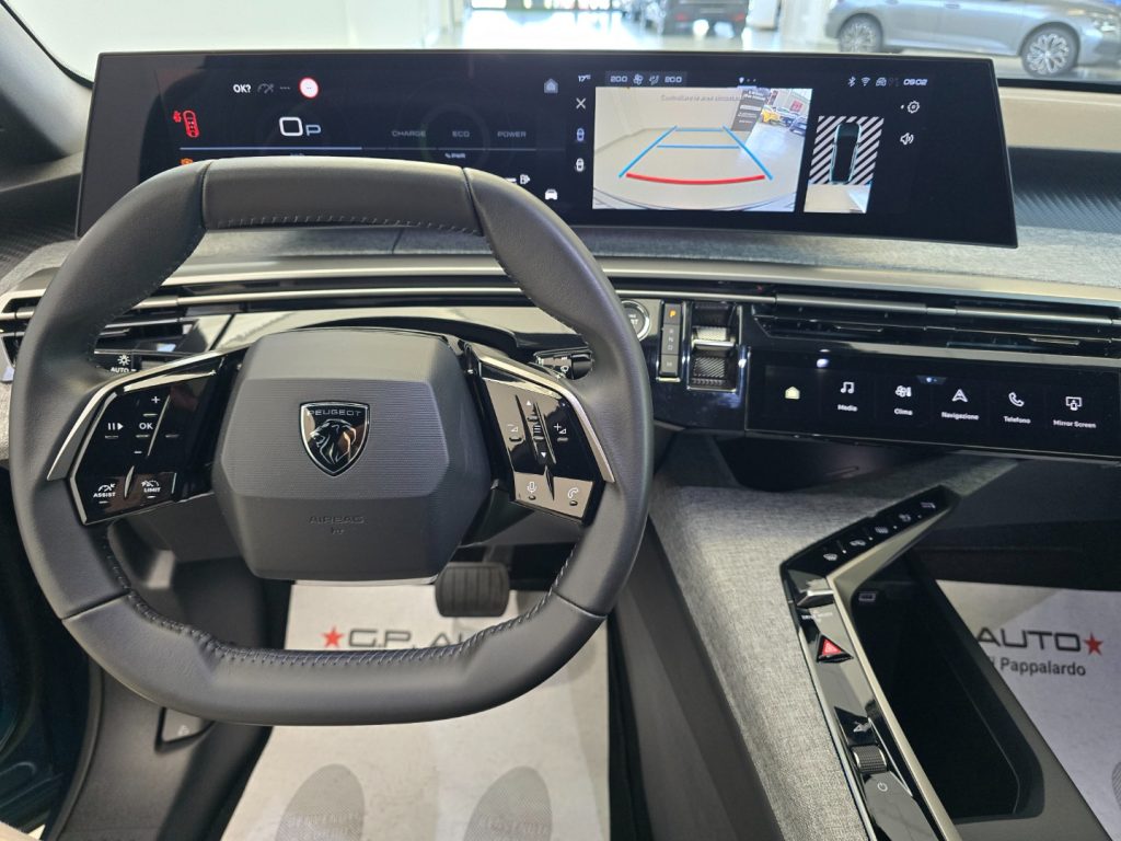 PEUGEOT 3008 Hybrid 145CV e-DCS6 Allure - 10