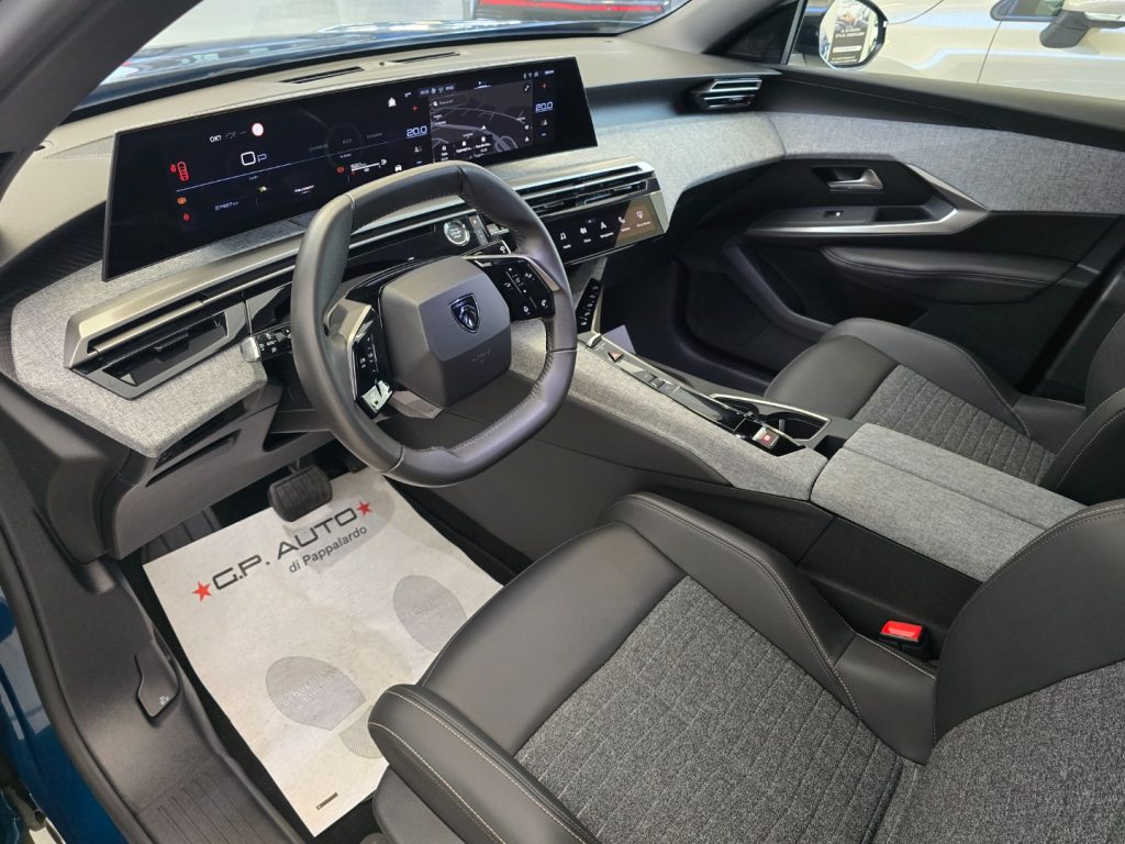 PEUGEOT 3008 Hybrid 145CV e-DCS6 Allure - 22