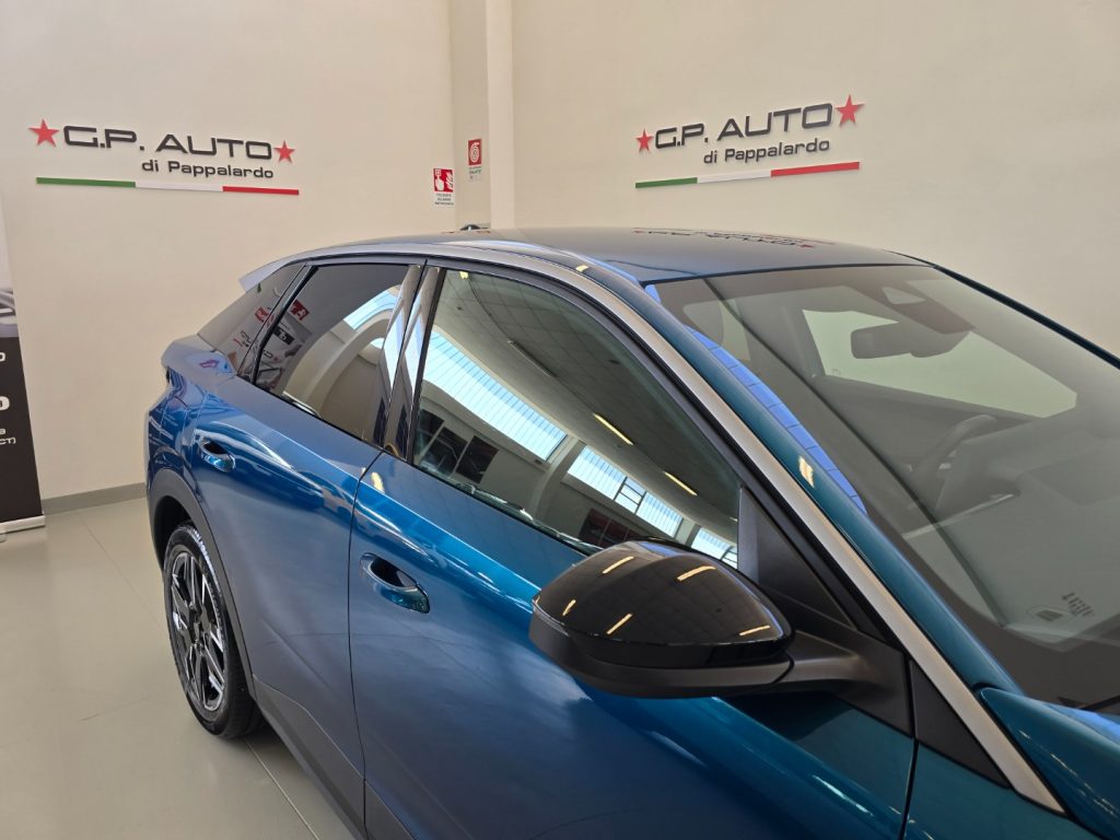 PEUGEOT 3008 Hybrid 145CV e-DCS6 Allure - 28