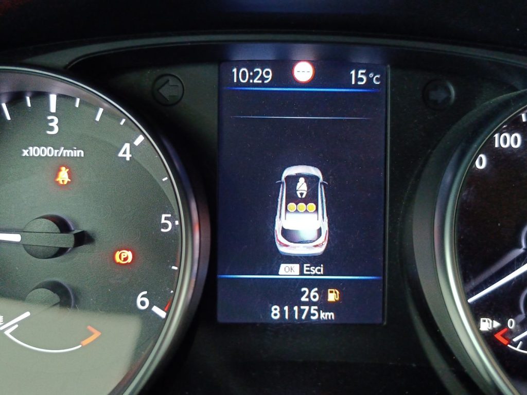 NISSAN Qashqai 1.5 dCi 115 CV Business - 15