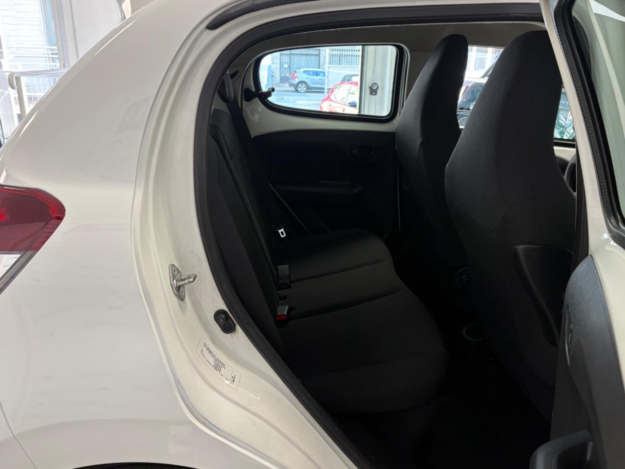 PEUGEOT 108 VTi 68 5 porte Access - 15