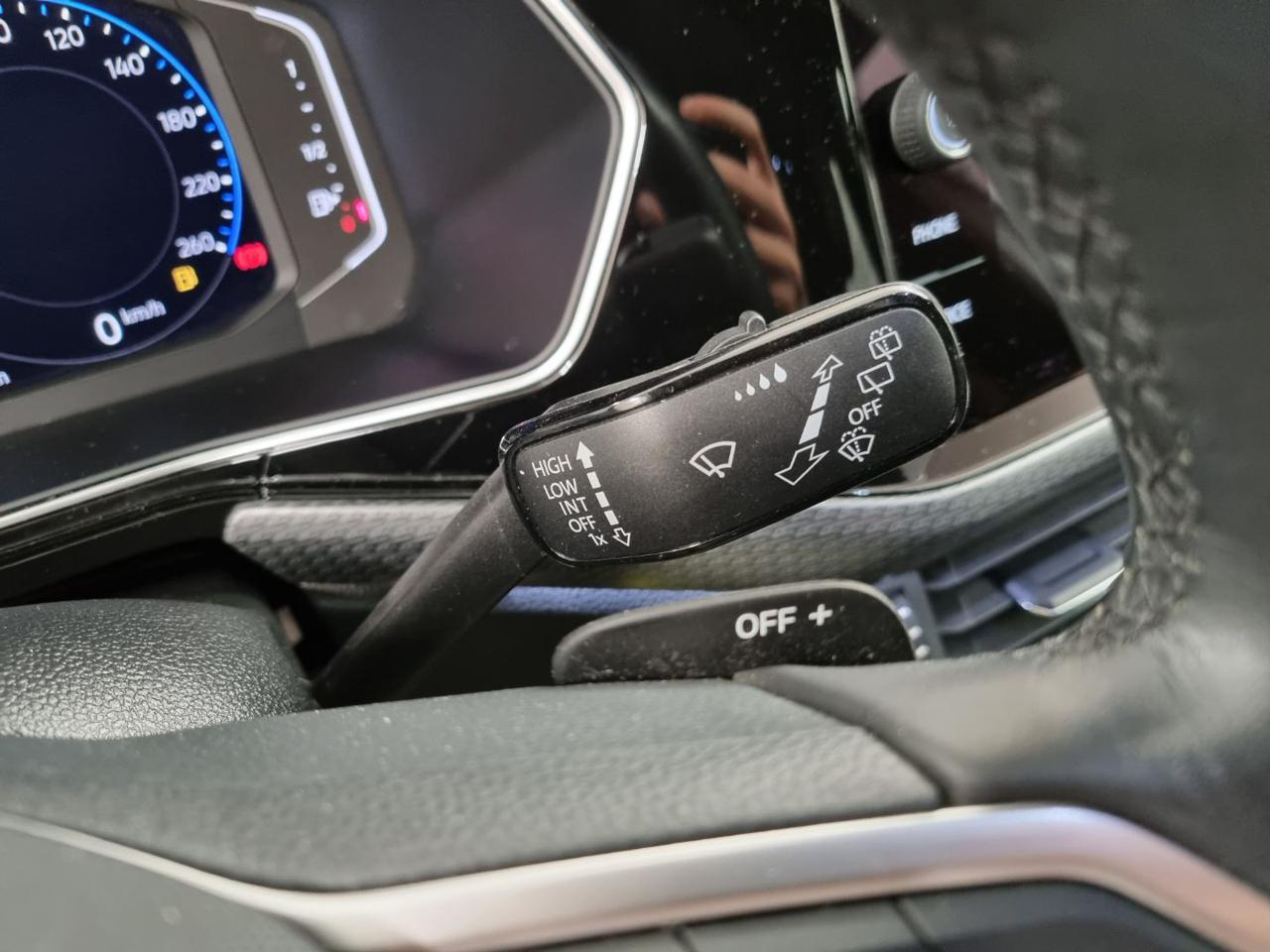 VOLKSWAGEN T-Cross 1.5 TSI DSG Advanced - 31