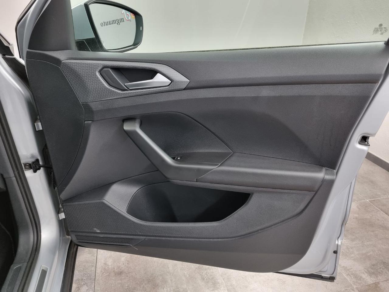 VOLKSWAGEN T-Cross 1.5 TSI DSG Advanced - 24