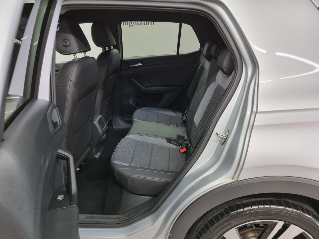 VOLKSWAGEN T-Cross 1.5 TSI DSG Advanced - 10