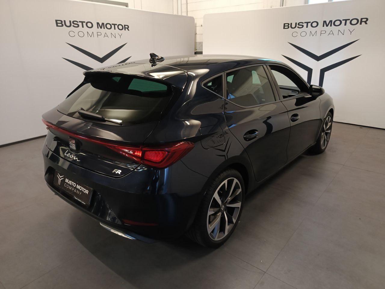 SEAT Leon Sportstourer 1.5 eTSI 150 CV DSG FR - 6