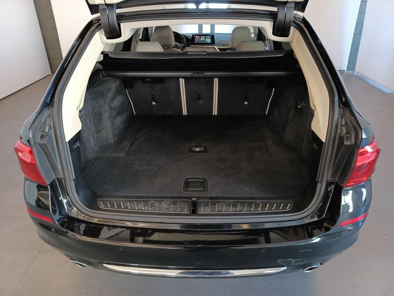 BMW 520 d aut. Touring Luxury - 10