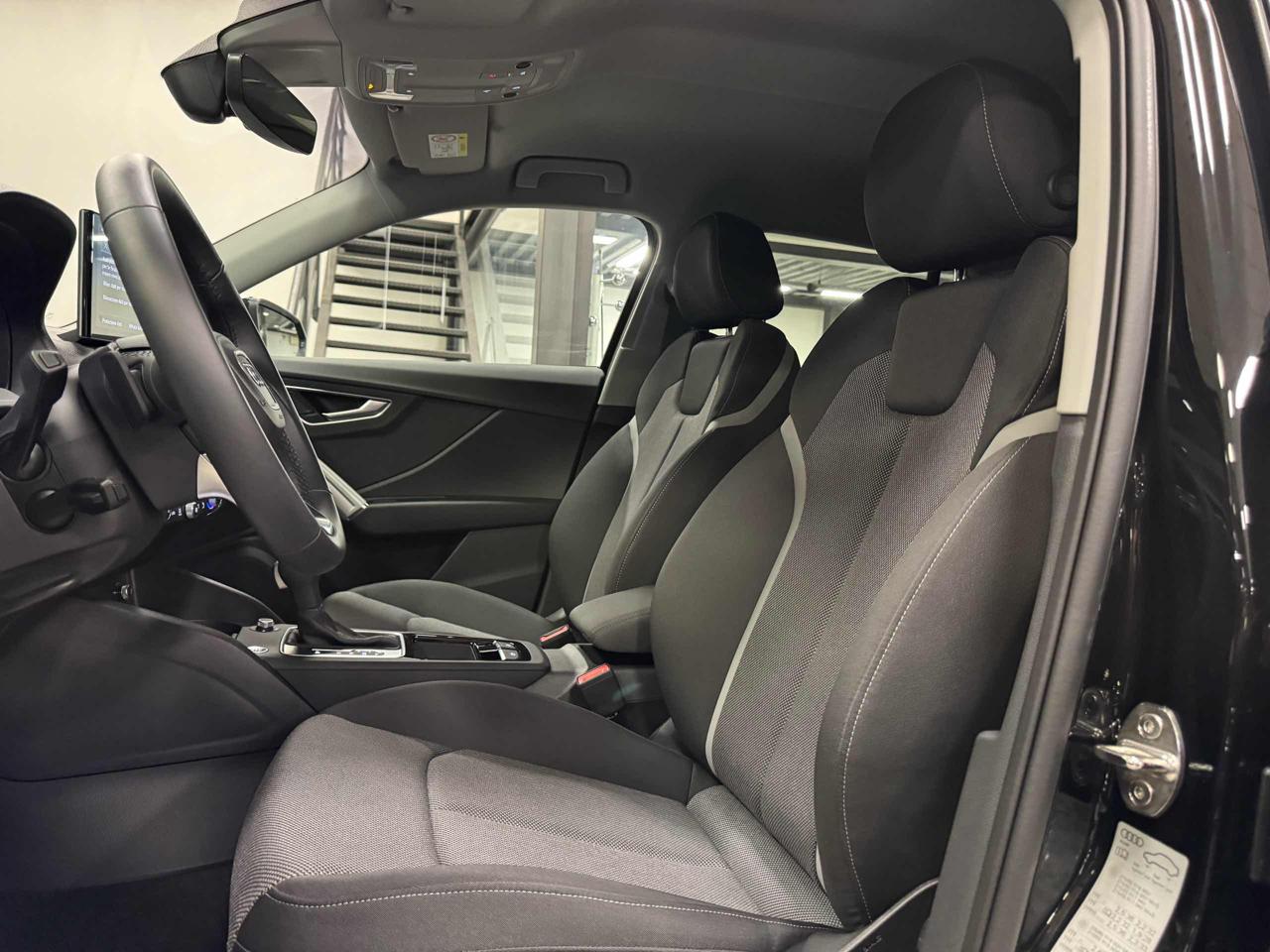 AUDI Q2 30 TFSI Business Advanced Fari Matrix - 13