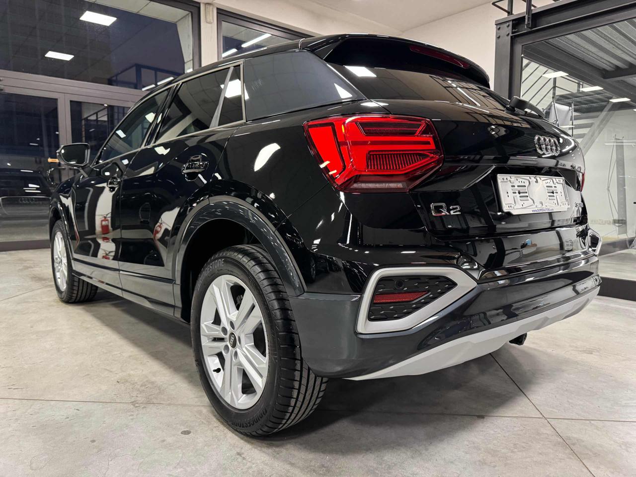 AUDI Q2 30 TFSI Business Advanced Fari Matrix - 4