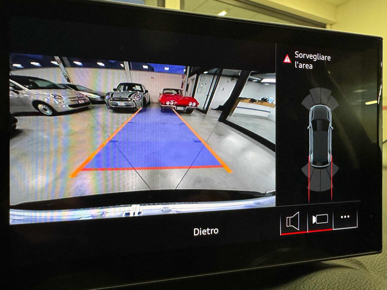 AUDI Q2 35 TDI S tronic Business Advanced - 9